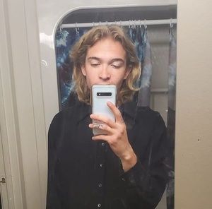 Meet your Posher, Logan